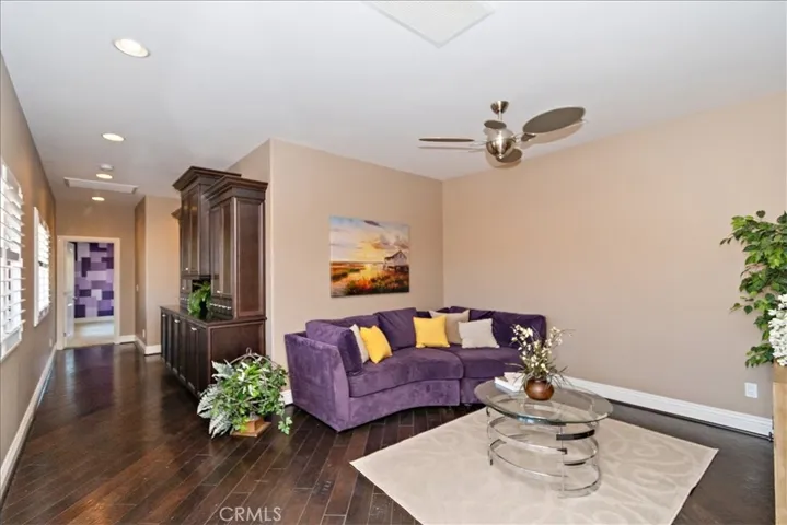 1264 Amin Cir, Corona, California 92881