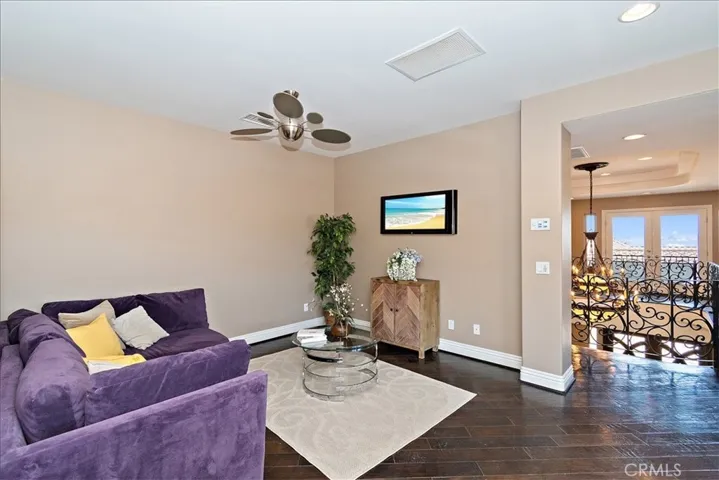 1264 Amin Cir, Corona, California 92881