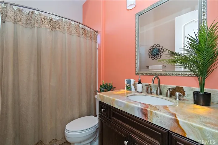 1264 Amin Cir, Corona, California 92881
