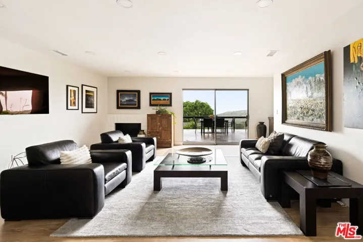 820 Calle Contento, Thousand Oaks, California 91360