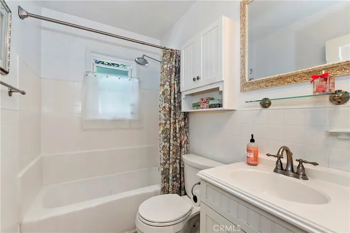 27899 Rainbow Drive, Lake Arrowhead, California 92352