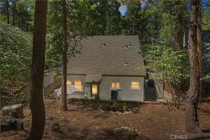 27899 Rainbow Drive, Lake Arrowhead, California 92352