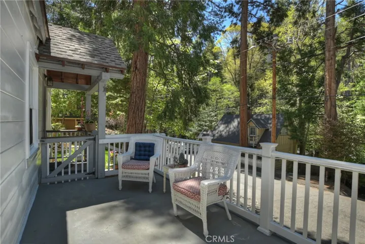 27899 Rainbow Drive, Lake Arrowhead, California 92352
