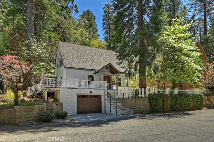 27899 Rainbow Drive, Lake Arrowhead, California 92352