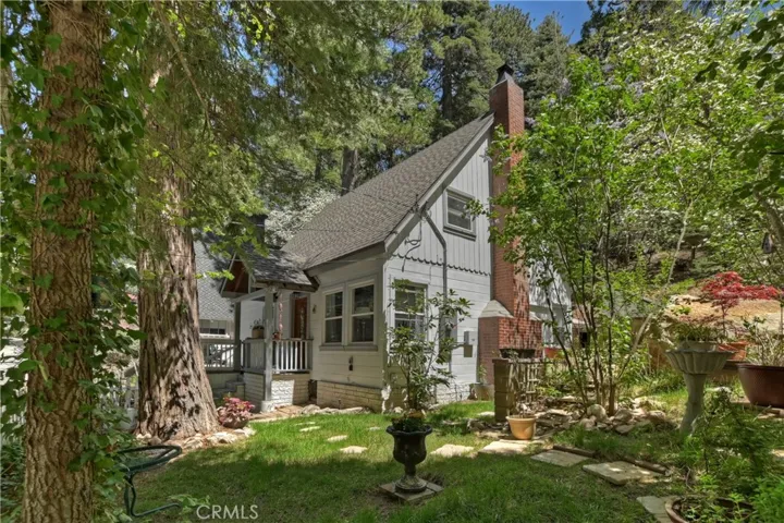 27899 Rainbow Drive, Lake Arrowhead, California 92352