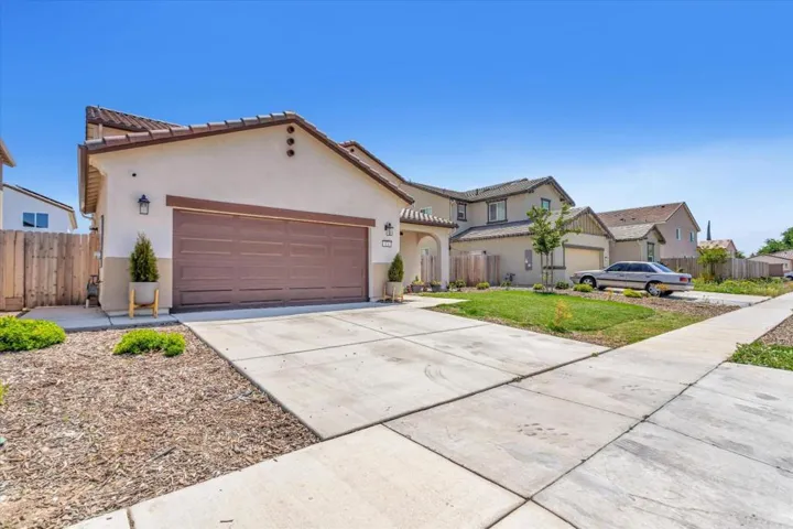 410 Lolly Way, Los Banos, California 93635