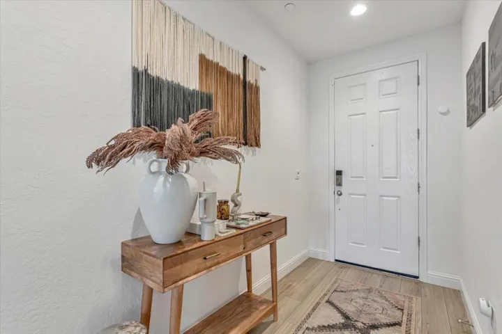 410 Lolly Way, Los Banos, California 93635