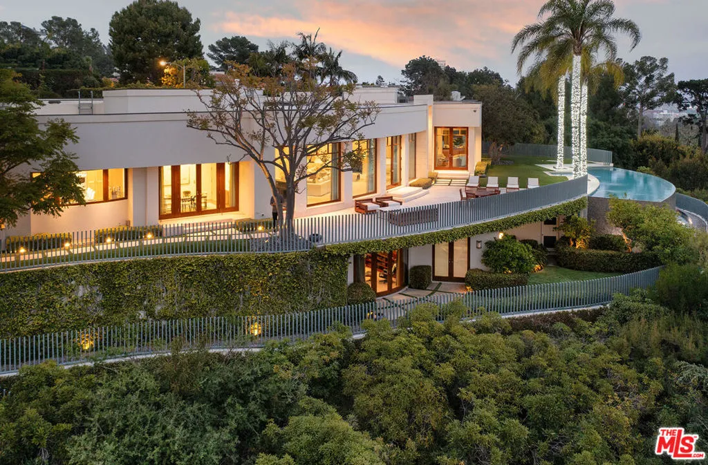 1118 Calle Vista Drive, Beverly Hills, California 90210 home-pic-1