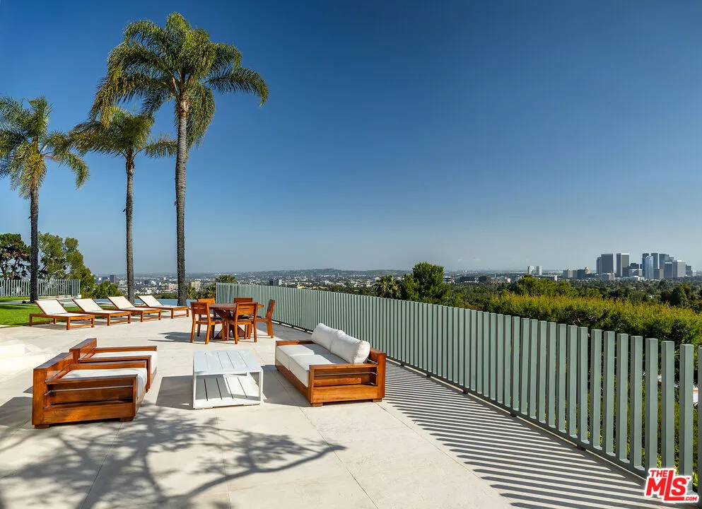 1118 Calle Vista Drive, Beverly Hills, California 90210 home-pic-14