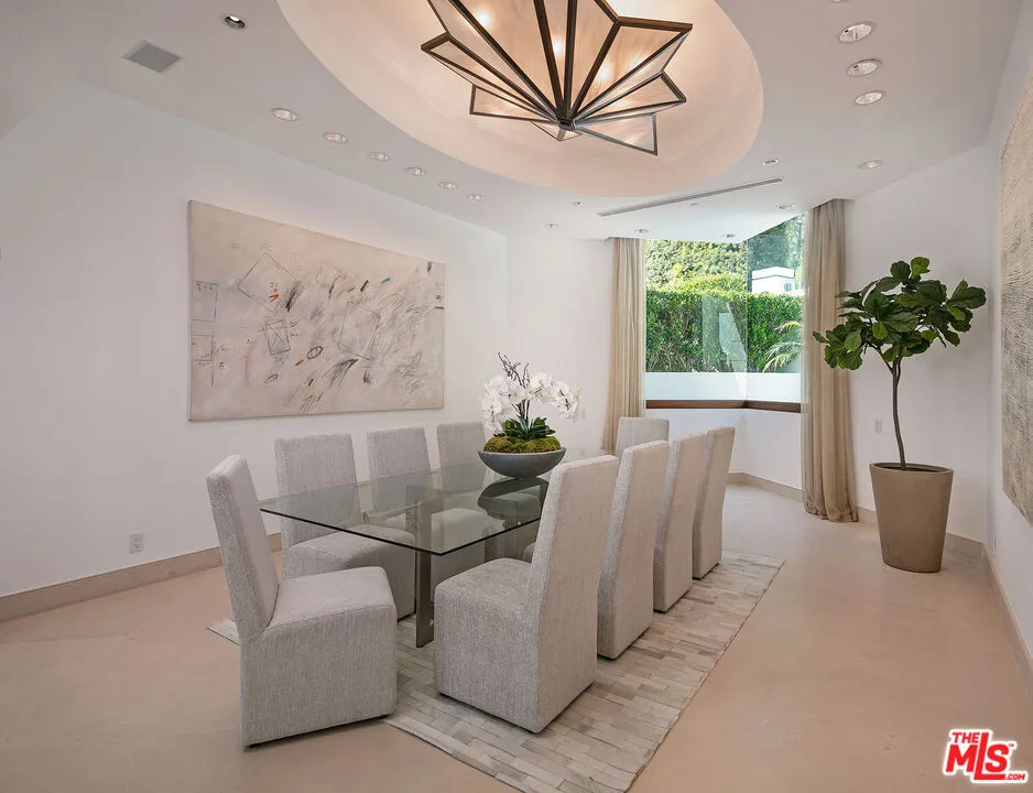 1118 Calle Vista Drive, Beverly Hills, California 90210 home-pic-17