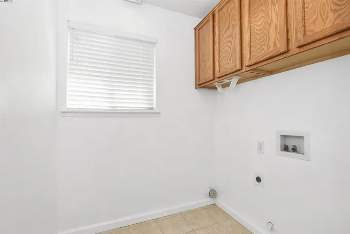 3931 Granite Falls Dr, Ceres, California 95307
