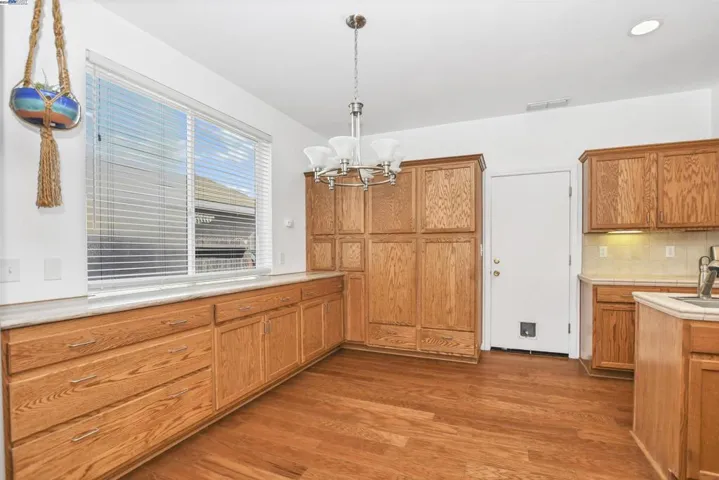 3931 Granite Falls Dr, Ceres, California 95307