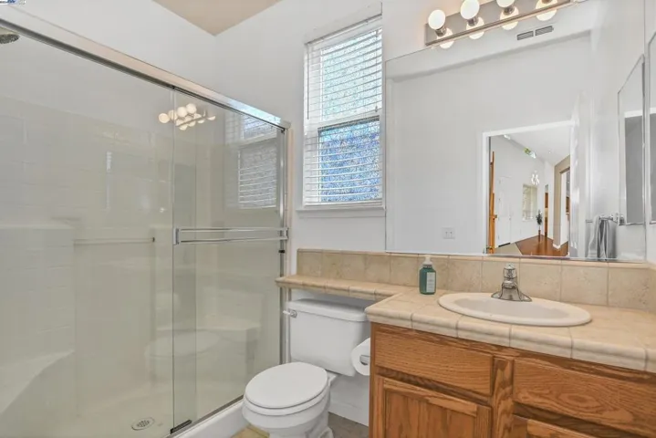 3931 Granite Falls Dr, Ceres, California 95307