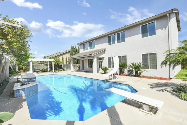3931 Granite Falls Dr, Ceres, California 95307