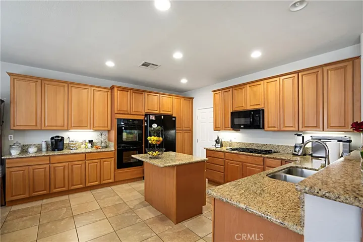 13848 Dove Canyon Way, Rancho Cucamonga, California 91739