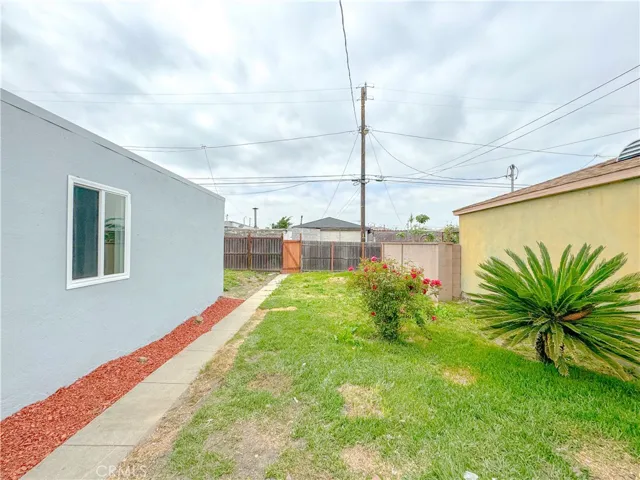 827 E 95th Street, Los Angeles, California 90002
