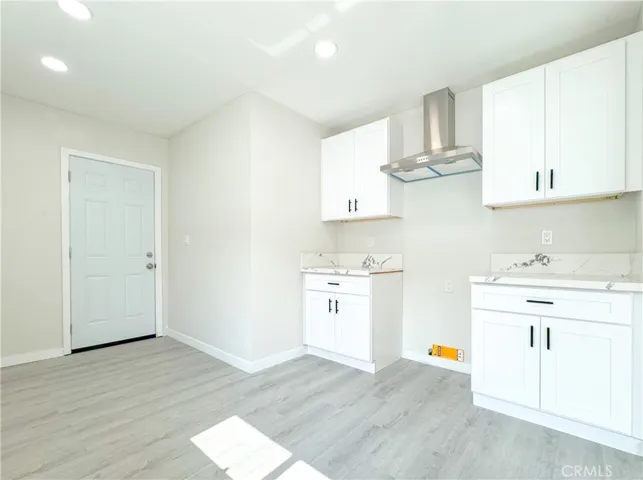827 E 95th Street, Los Angeles, California 90002