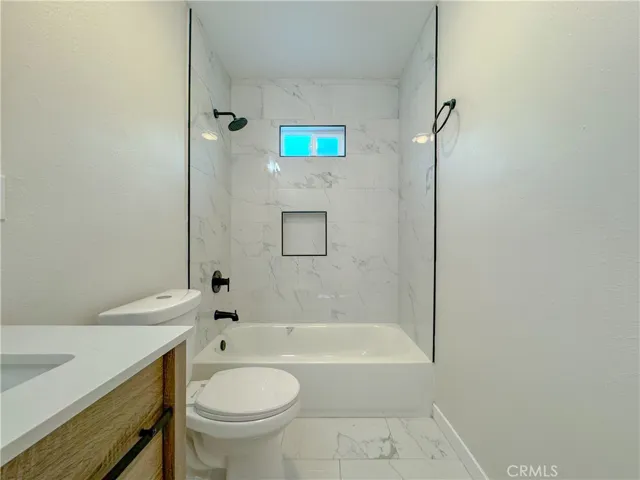 827 E 95th Street, Los Angeles, California 90002