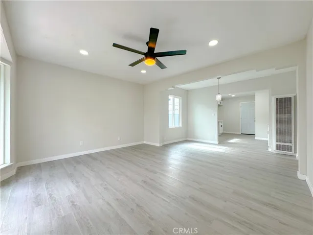 827 E 95th Street, Los Angeles, California 90002