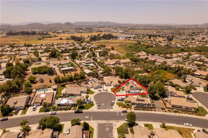 31554 Willow Circle, Winchester, California 92596