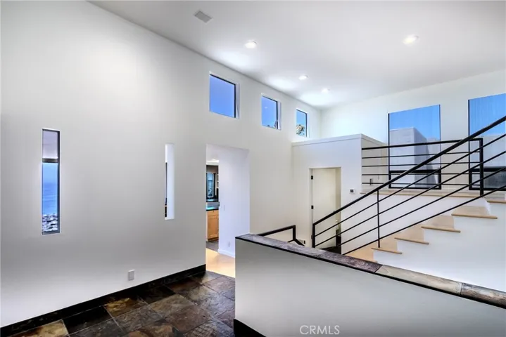 1305 La Mirada Street, Laguna Beach, California 92651