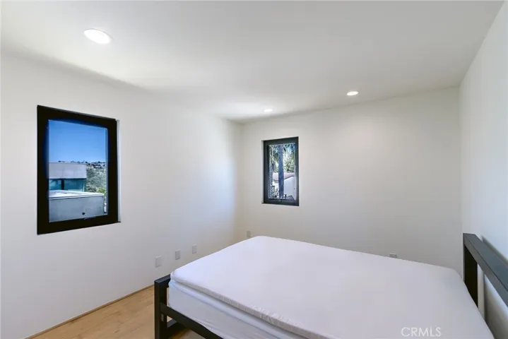 1305 La Mirada Street, Laguna Beach, California 92651