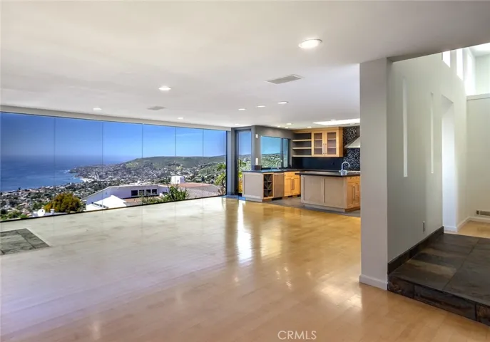 1305 La Mirada Street, Laguna Beach, California 92651