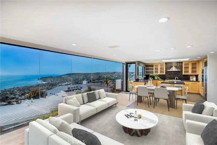 1305 La Mirada Street, Laguna Beach, California 92651