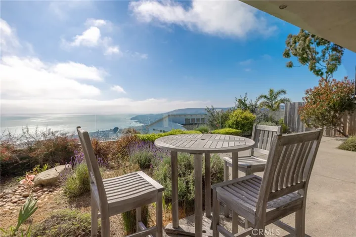 1305 La Mirada Street, Laguna Beach, California 92651