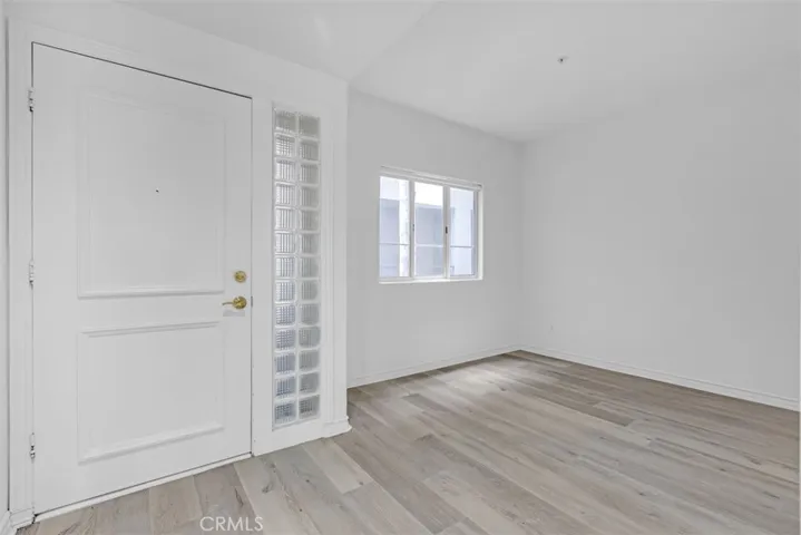 2233 Martin 203, Irvine, California 92612