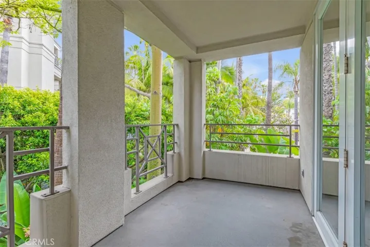 2233 Martin 203, Irvine, California 92612