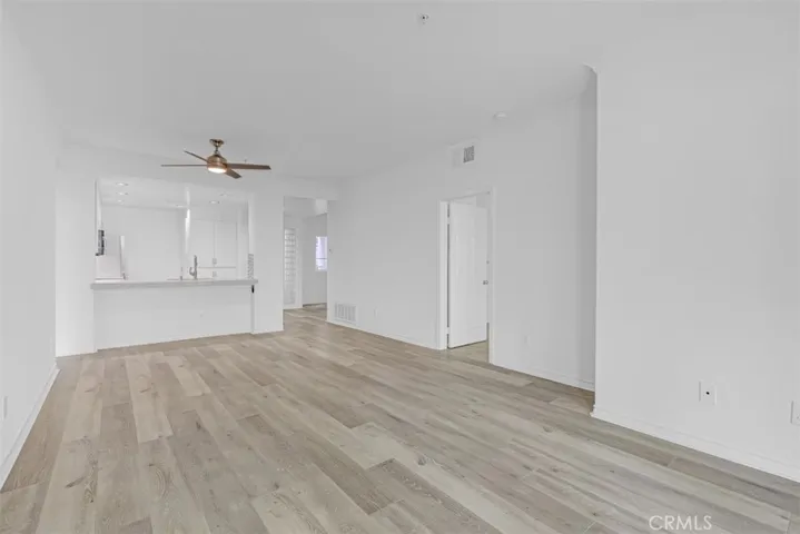 2233 Martin 203, Irvine, California 92612