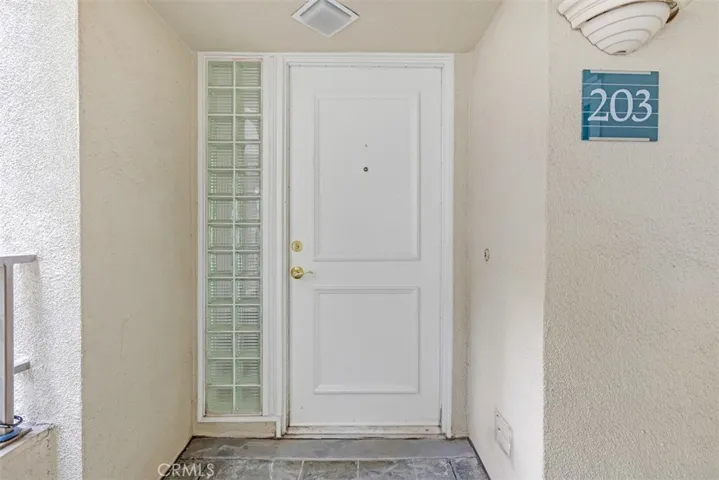 2233 Martin 203, Irvine, California 92612