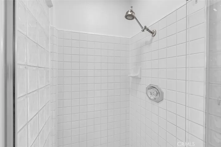 2233 Martin 203, Irvine, California 92612