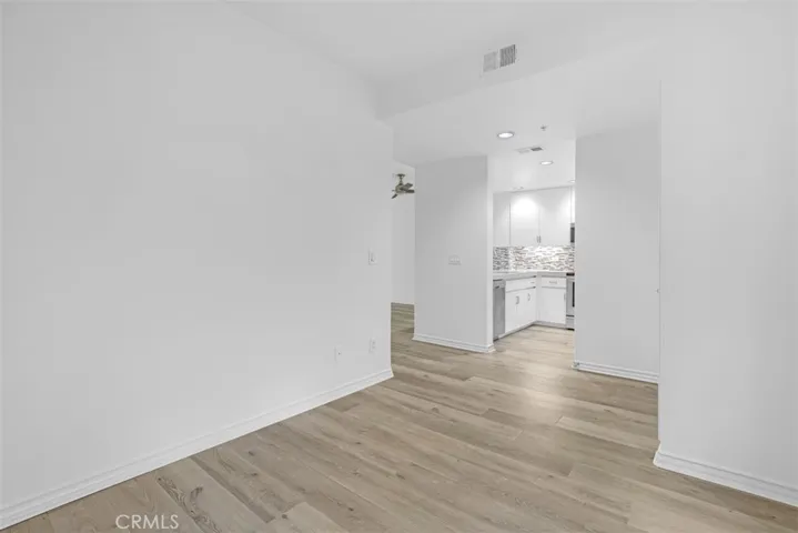 2233 Martin 203, Irvine, California 92612