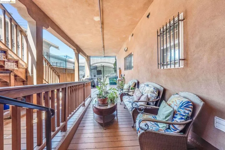 2842 Adeline St 2, Oakland, California 94608