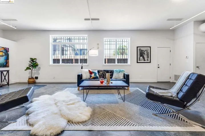 2842 Adeline St 2, Oakland, California 94608