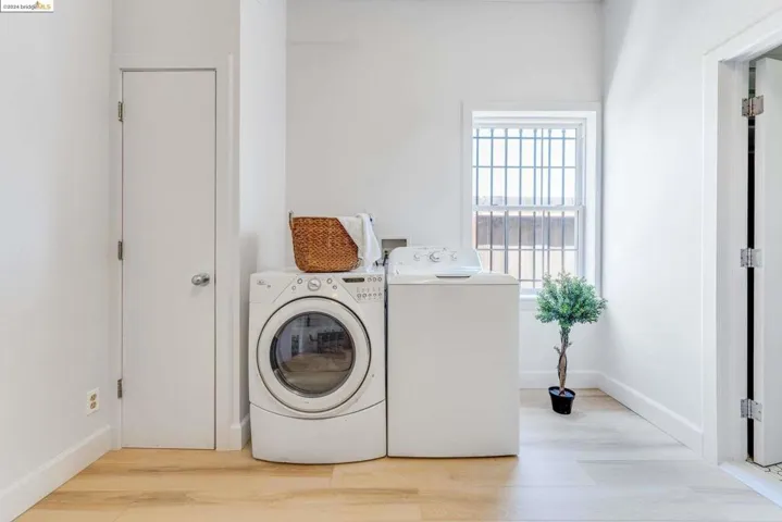 2842 Adeline St 2, Oakland, California 94608