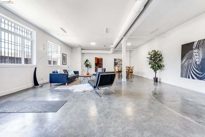 2842 Adeline St 2, Oakland, California 94608
