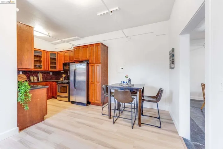 2842 Adeline St 2, Oakland, California 94608