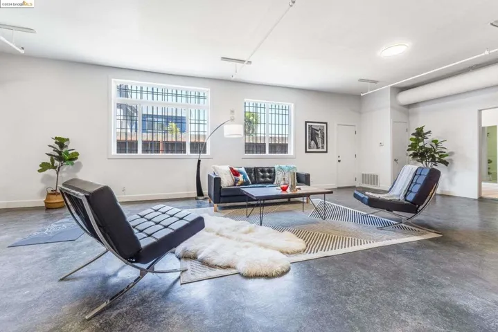 2842 Adeline St 2, Oakland, California 94608