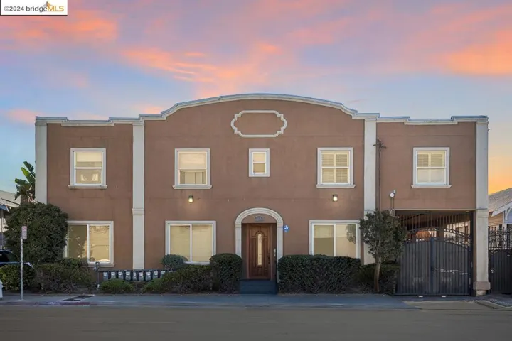 2842 Adeline St 2, Oakland, California 94608
