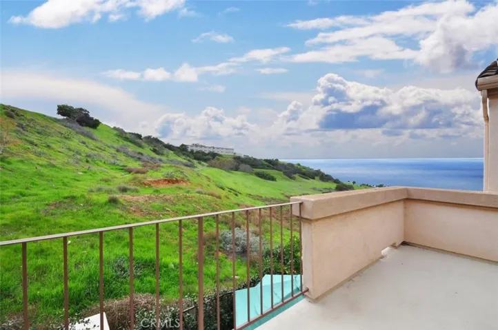 20 Via Capri, Rancho Palos Verdes, California 90275