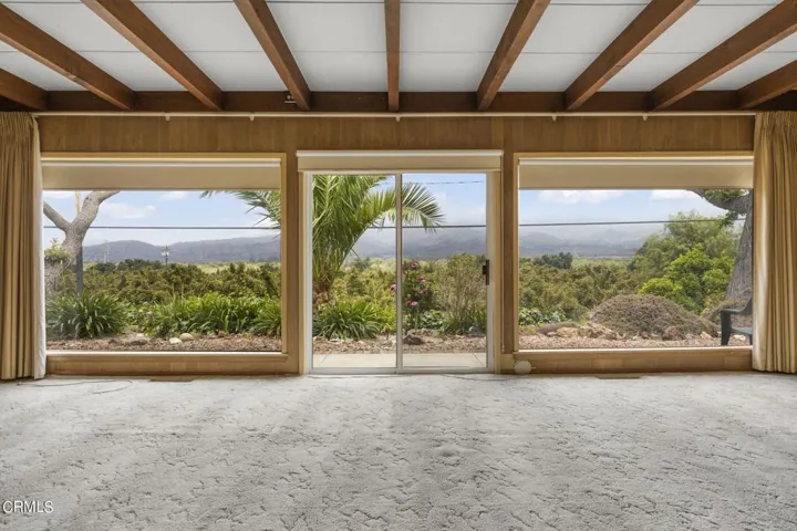28-web-or-mls-UpmarketMedia_19966Mount-6
