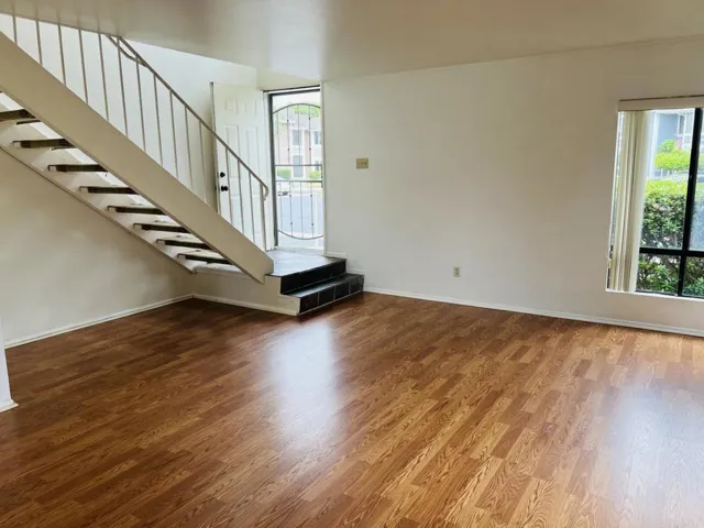 830 Mistletoe Lane, Carlsbad, California 92011
