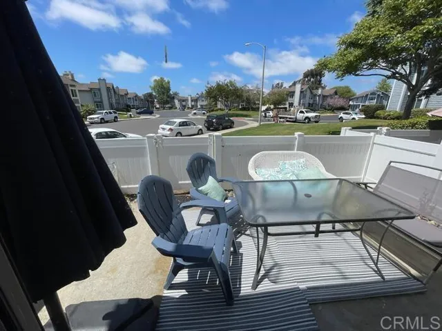 830 Mistletoe Lane, Carlsbad, California 92011