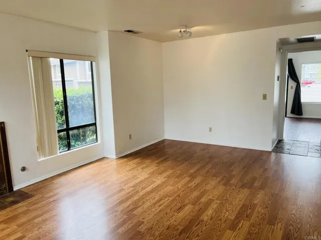 830 Mistletoe Lane, Carlsbad, California 92011