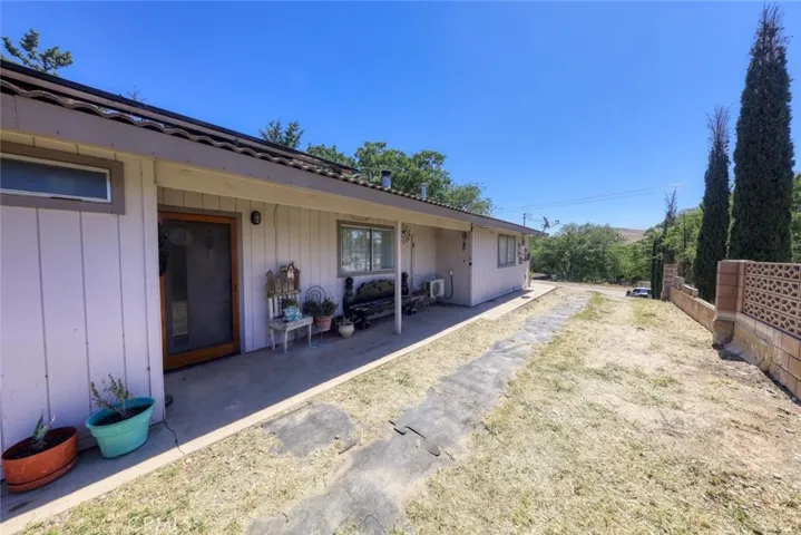 22621 Camp Drive, Tehachapi, California 93561
