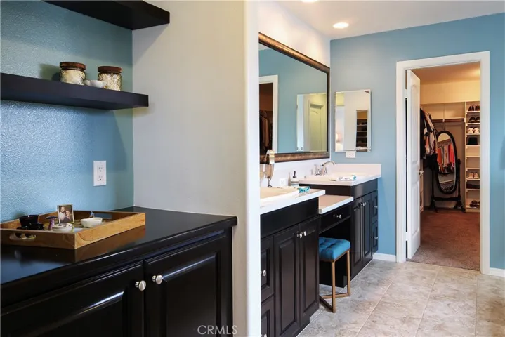 Main Bath 1