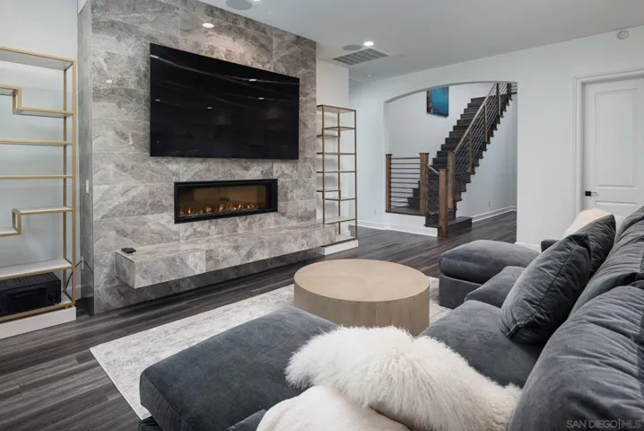1309 Portola Road, Encinitas, California 92024